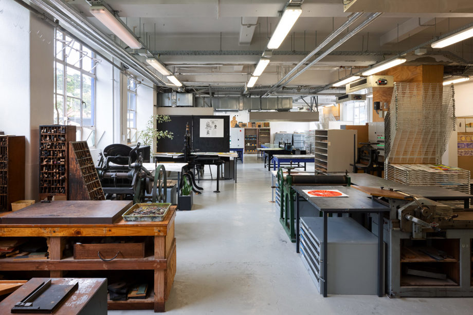 92A2177 Edit Modern and traditional printers available for students to use in the studio